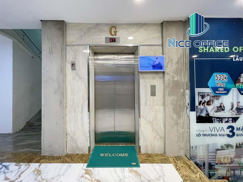 Thang máy lên văn phòng Yes Office