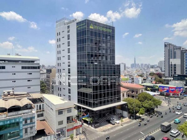 Tòa nhà Sky Gate Building đường Nguyễn Văn Trỗi, quận Phú Nhuận