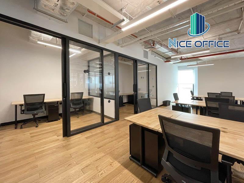 phong-lam-viec-dien-hinh-tai-wework-lim-tower-3 Phòng làm việc điển hình tại WeWork Lim Tower 3