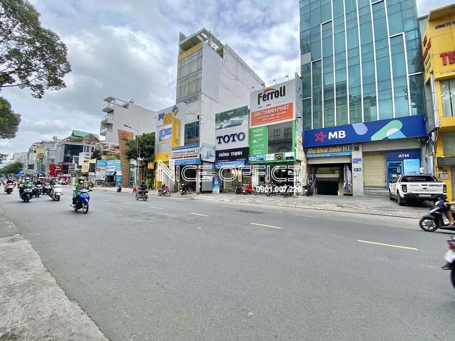 duong-to-hien-thanh-phia-truoc-toa-nha-gic-tower