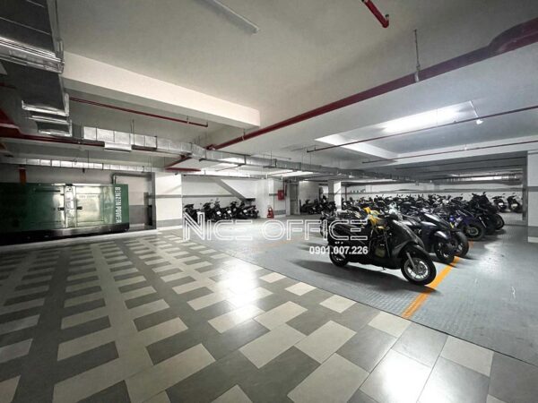 Hầm xe tại tòa nhà Hạnh Office Building
