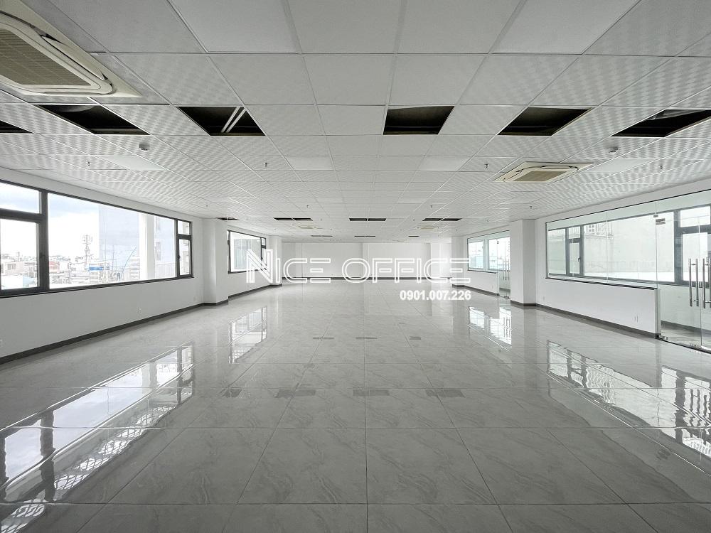 mat-bang-trong-dien-hien-hinh-tai-toa-nha-sbtc-building