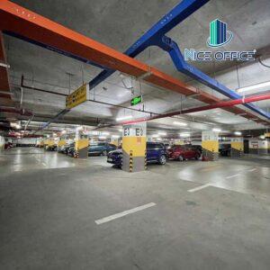 Hầm xe tại tòa nhà Orchard ParkView rộng rãi