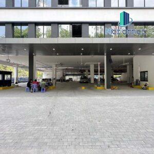 Lối vào khu vực để xe tại OfficeHaus