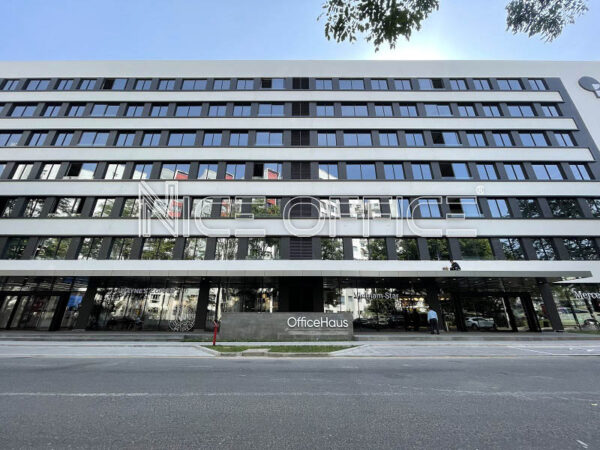 Mặt tiền chính tòa nhà OfficeHaus