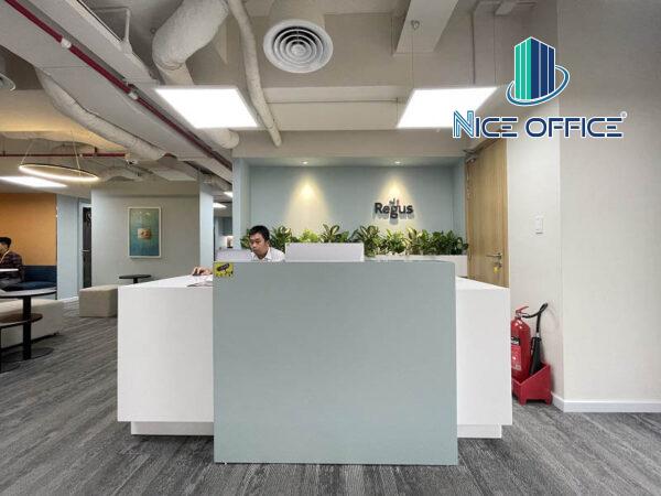 Lễ tân tại Regus Thảo Điền Quận 2