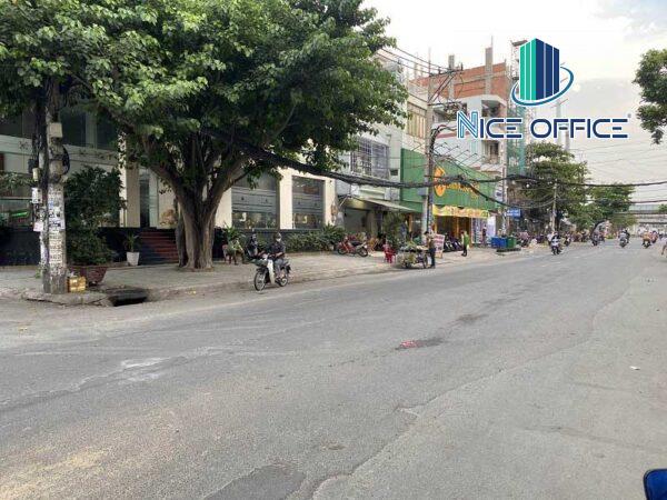 Đường Bình Lợi phía trước tòa nhà Thành Đô Building