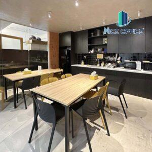 Khu vực pantry tại W Business Center