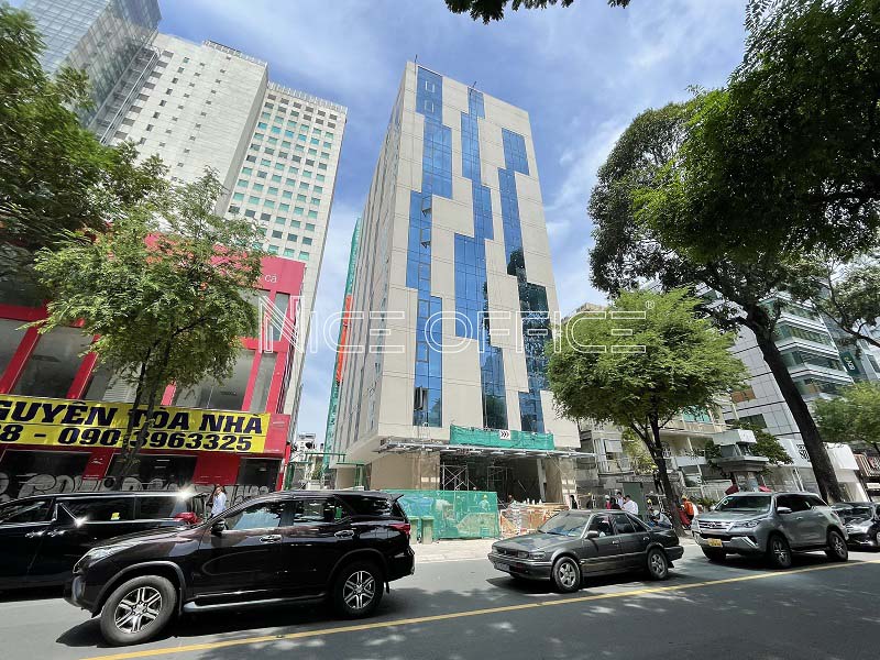 Toà nhà L'mak The Signature tại số 147 Hai Bà Trưng, quận 3