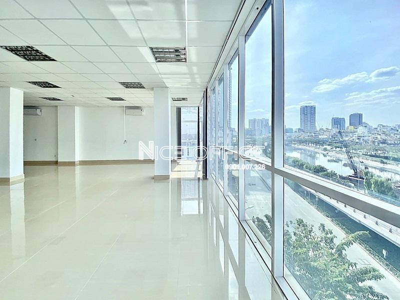 view-thong-thoang-tai-van-phong-pls-ben-van-don