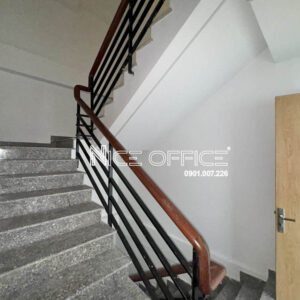 Lối thang bộ thoát hiểm tại Qcoop Tower 150 Nguyễn Xí