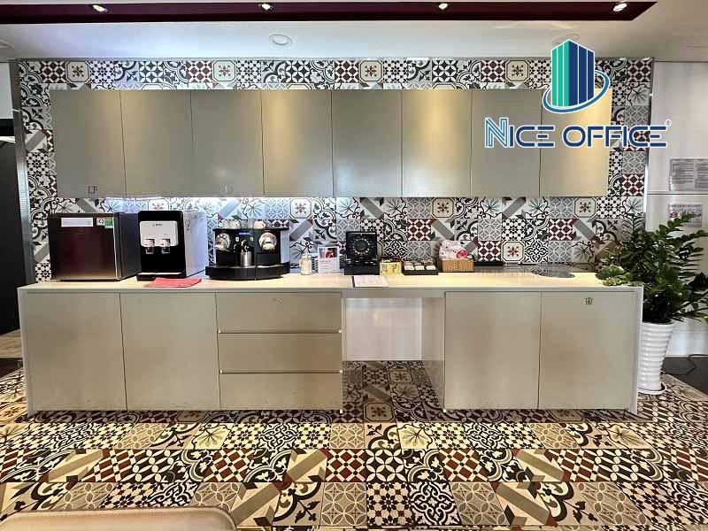 Pantry tại văn phòng trọn gói Regus Deutsches Haus