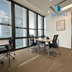 Văn phòng tại Regus Deutsches Haus được trang bị đầy đủ nội thất cao cấp