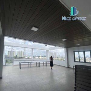 Khu vực sân thượng tại tòa nhà Metro View Building