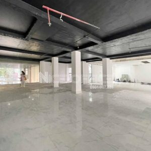 Mặt bằng trống tại tầng lửng tòa nhà PLS Phó Đức Chính