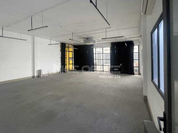 Văn phòng trống tại tòa nhà Đức Anh Building