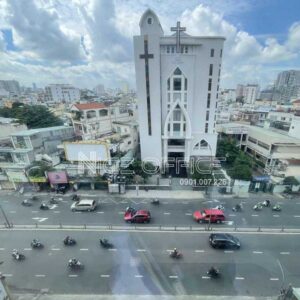 View đường Phan Đăng Lưu nhìn từ tầng 10 tòa nhà L'MAK 68 Phan Đăng Lưu