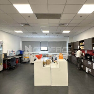 Khu vực pantry tại Q Industries Building