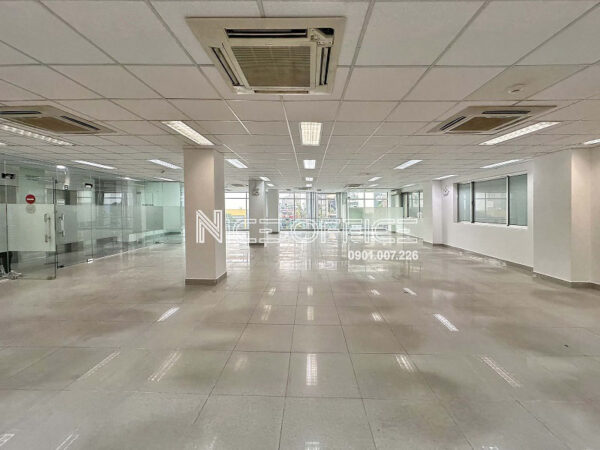 Mặt bằng trống nguyên sàn tại tào nhà VNO Building Phan Xích Long