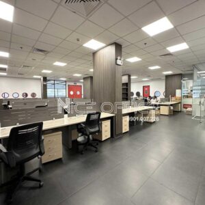 Văn phòng đã set up sẵn nội thất tại Q Industries Building