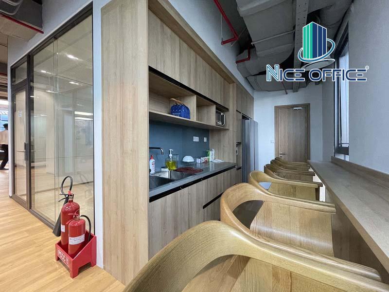 Khu vực pantry tại văn phòng trọn gói The Nexx