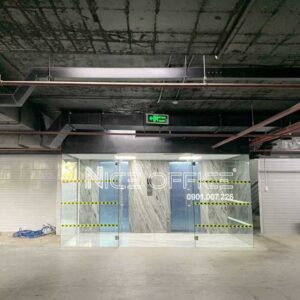 Tòa nhà VTO Building có hai thang máy di chuyển giữa các tầng