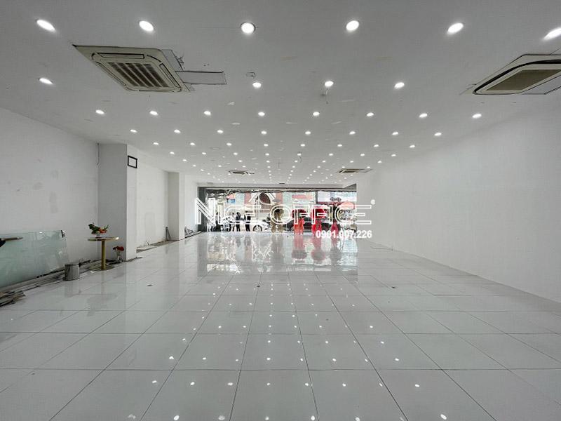 mat-bang-trong-tai-tang-tret-toa-nha-more-cach-mang-thang-tam