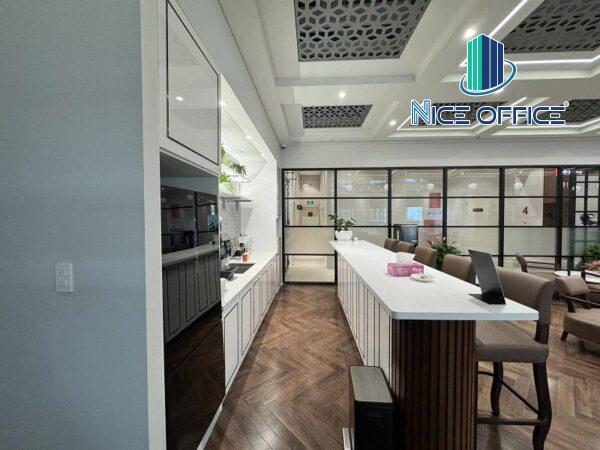 Khu vực pantry tại văn phòng trọn gói Cobi Work