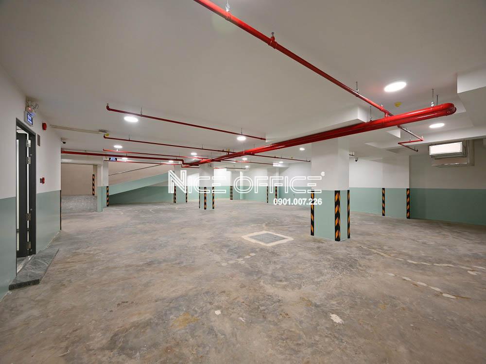 ham-xe-tai-toa-nha-glory-tower