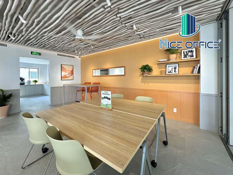 Khu vực chung tại văn phòng trọn gói Dreamplex Lê Hiến Mai