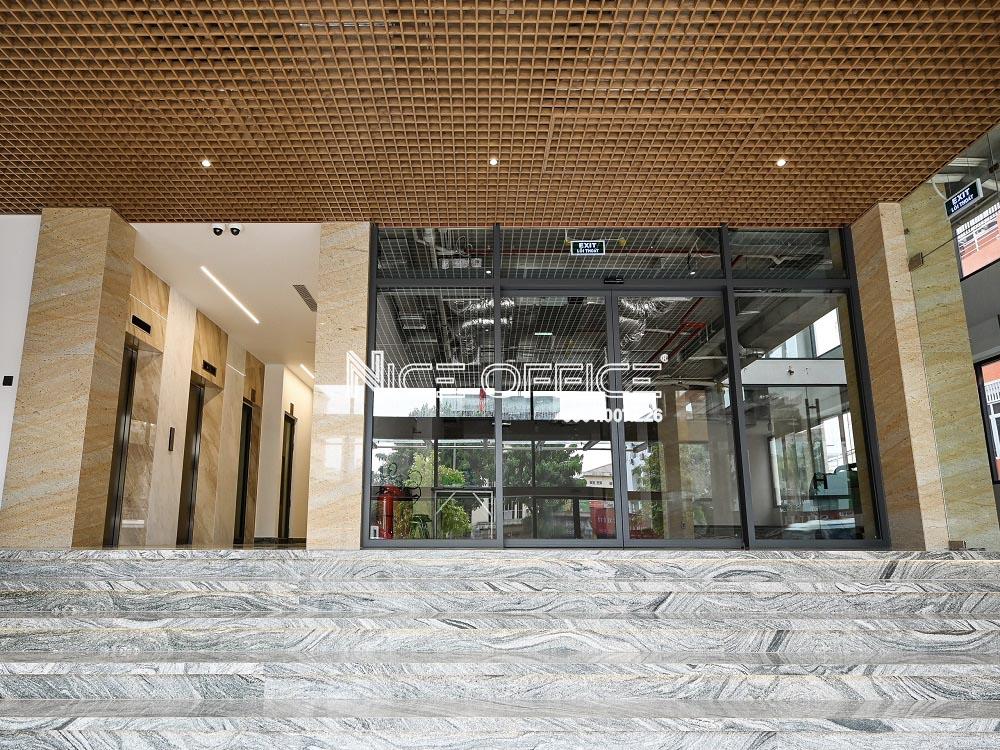 mat-tien-toa-nha-glory-tower