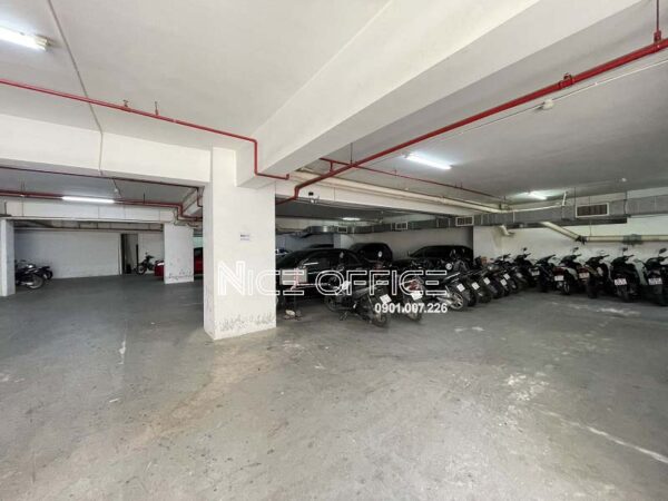Hầm xe tại tòa nhà