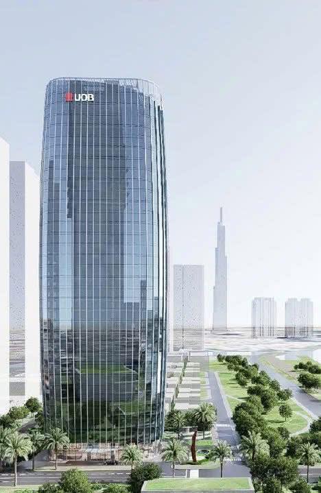 Thiết kế sang trọng của toà nhà văn phòng UOB với mặt dựng phủ full kính
