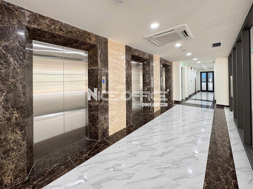 sanh-thang-may-tai-datc-building