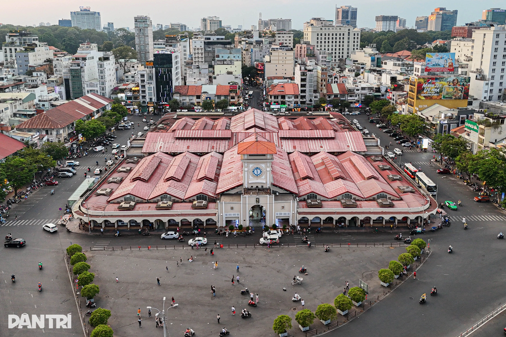 Phường Bến Thành được xem là trung tâm đa chức năng của Tp.HCM sau sáp nhập