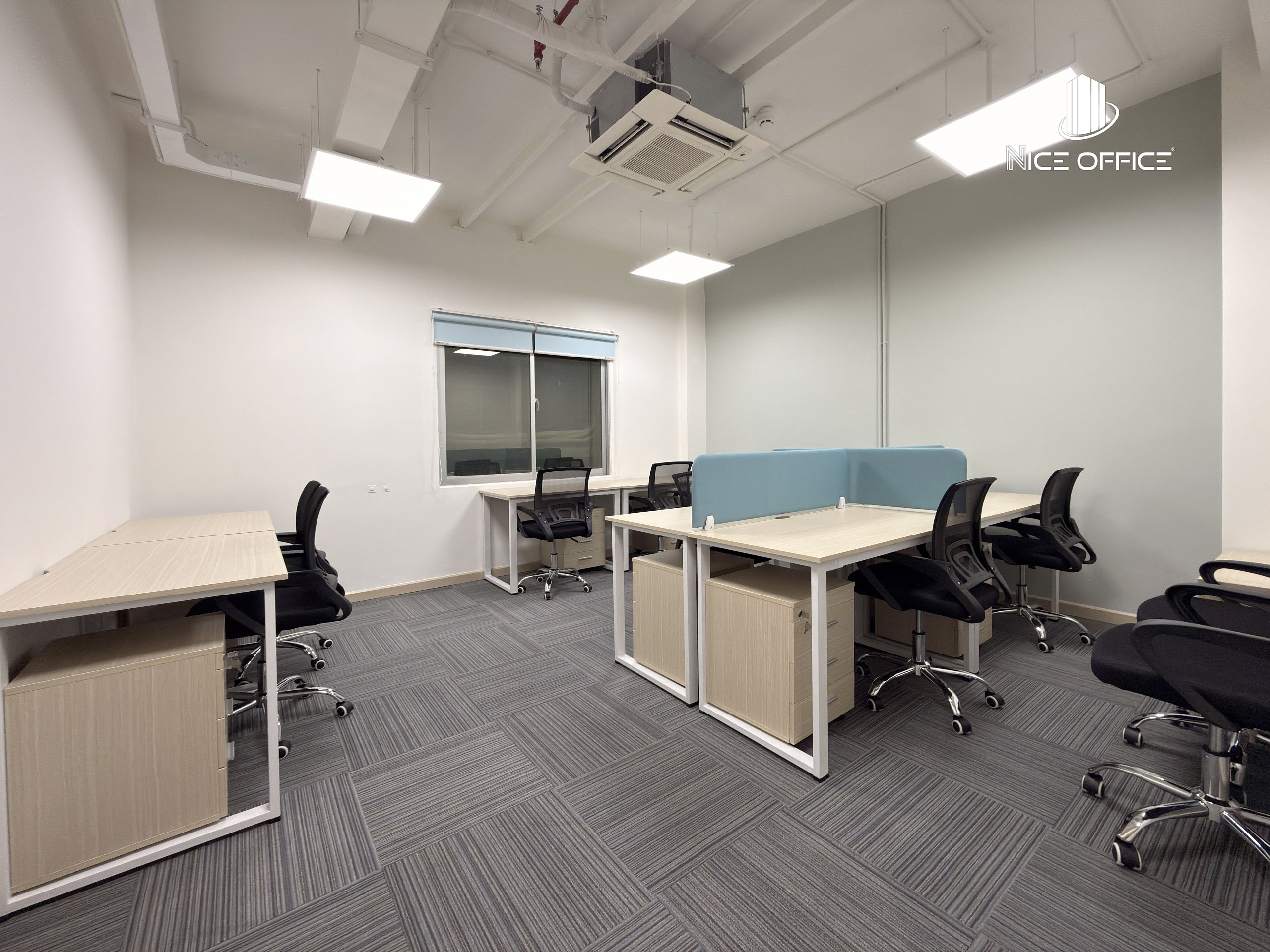 Văn phòng trọn gói Regus Nguyễn Huệ đặt tại tầng 6 – 7 – 8 của tòa nhà Vietcomreal Building