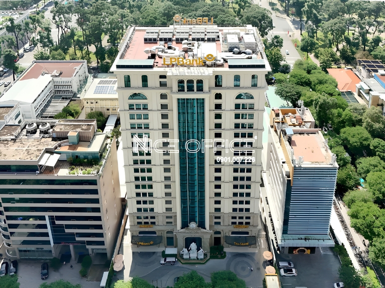 ThaiSquare The Merit