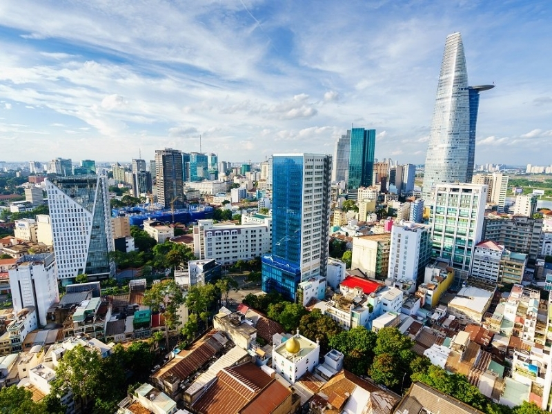 Giá thuê trên website đã bao gồm phí quản lý và thuế VAT chưa?